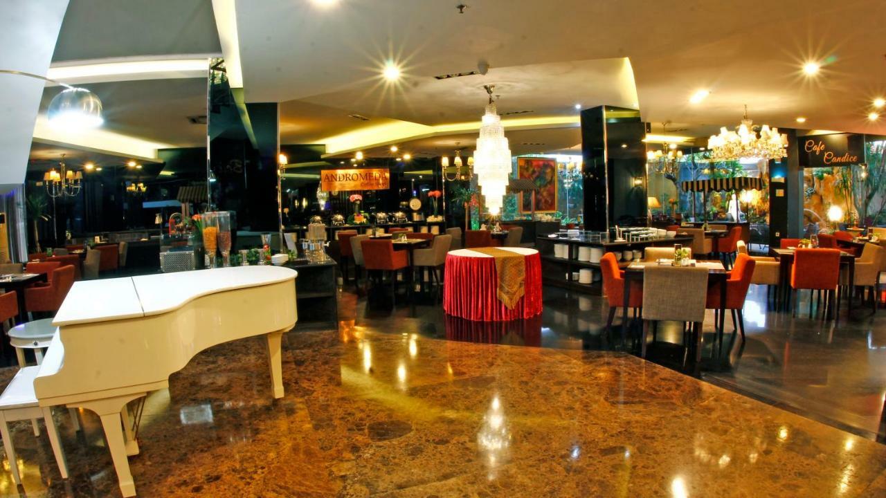Amaroossa Cosmo Yakarta Exterior foto